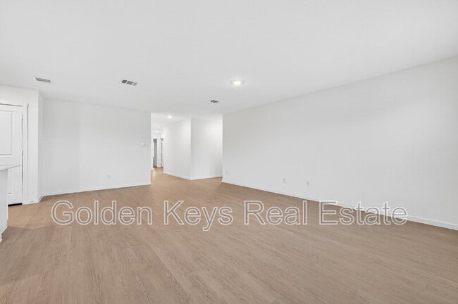 Building Photo - 10212 Regal Bend Ln