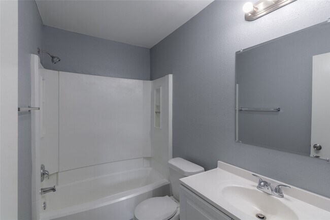 Building Photo - 3118 Lucida Ln