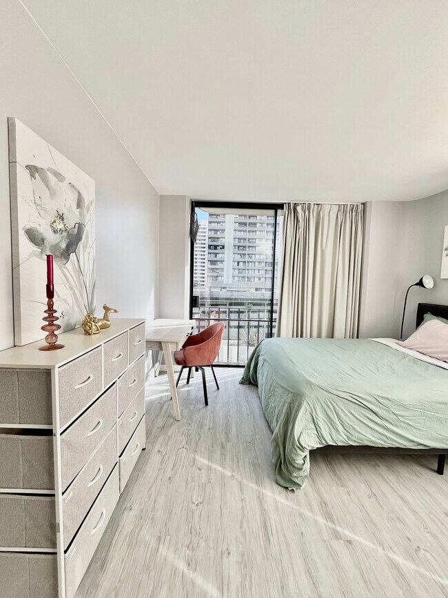 Building Photo - 441 Lewers St