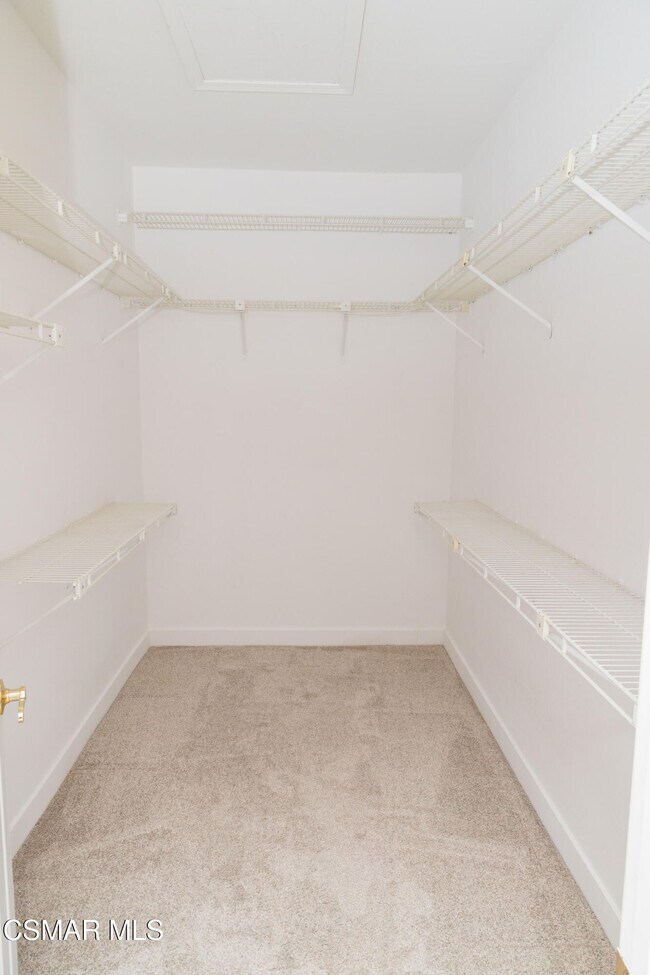 Building Photo - 3154 Provence Pl