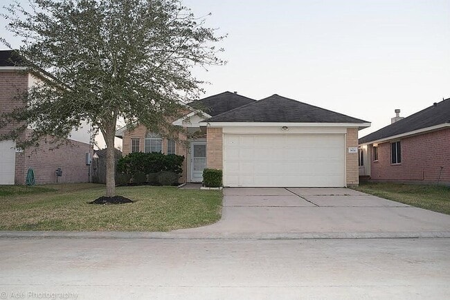 Building Photo - 3838 St Simon Manor Dr