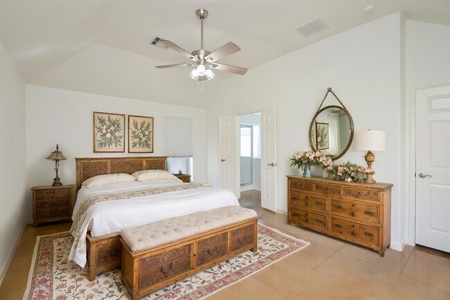 Building Photo - 17722 Meadow Crossing Ln