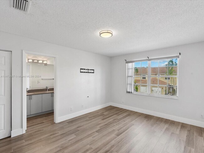 Building Photo - 12170 SW 5th Ct