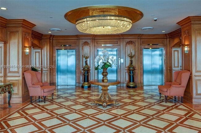 Building Photo - 700 Biltmore Ct
