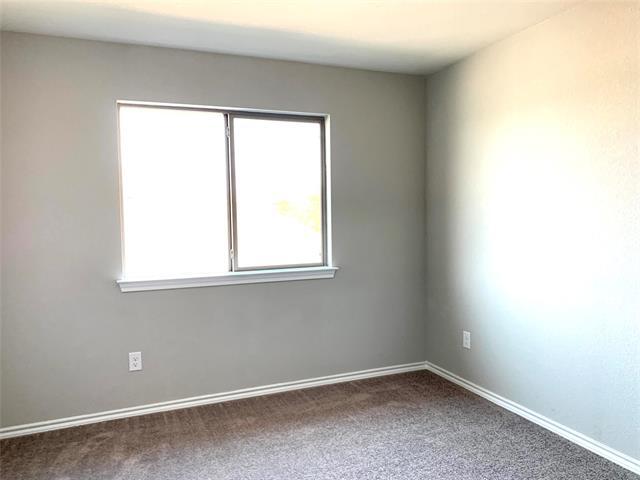 Building Photo - 515 Long Prairie Dr