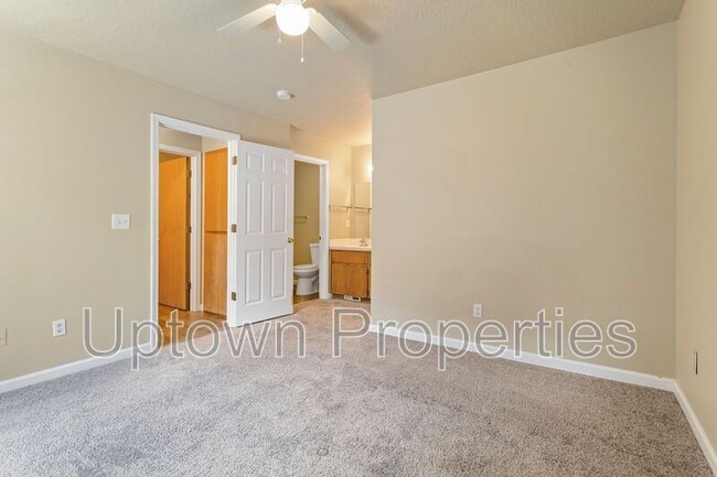 Building Photo - 14158 SE Summerfield Loop
