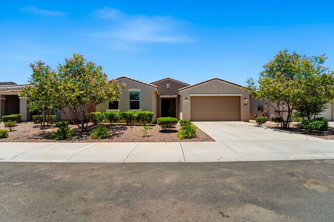 Building Photo - Luxury Kitchen + 3 Bed & Den/Office in Azure Canyon | Quartz, Gas Cooktop & More