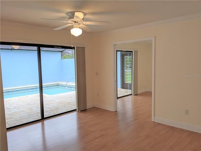 Building Photo - 3739 Glen Oaks Manor Dr
