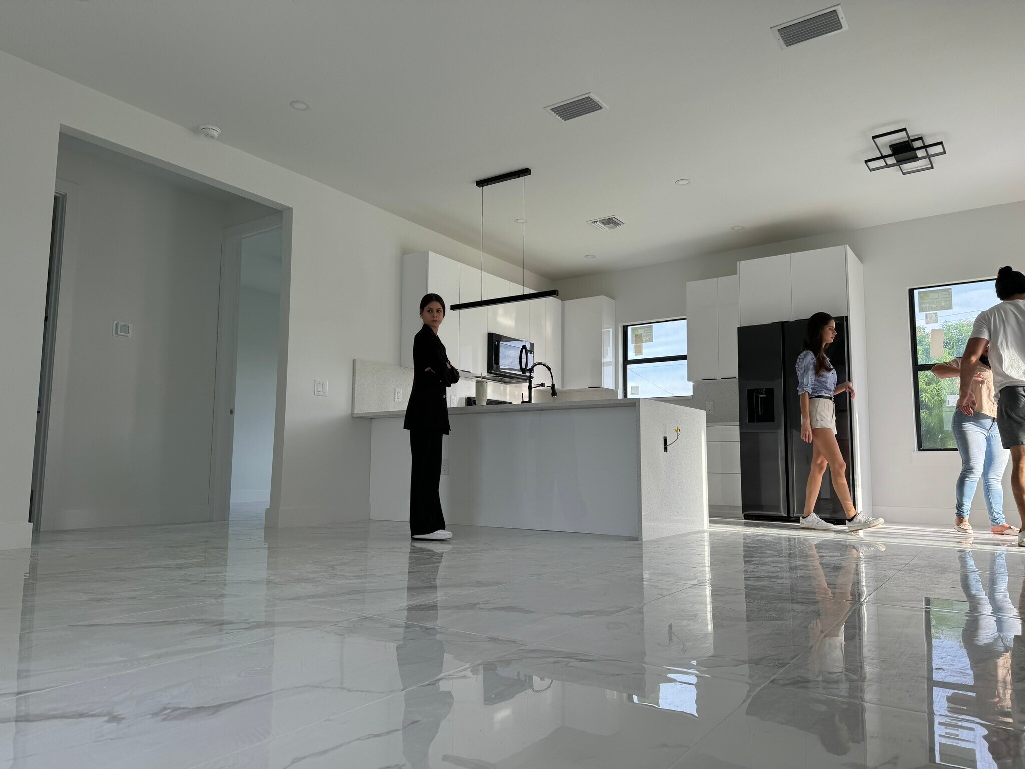 Building Photo - 3210 8th St SW