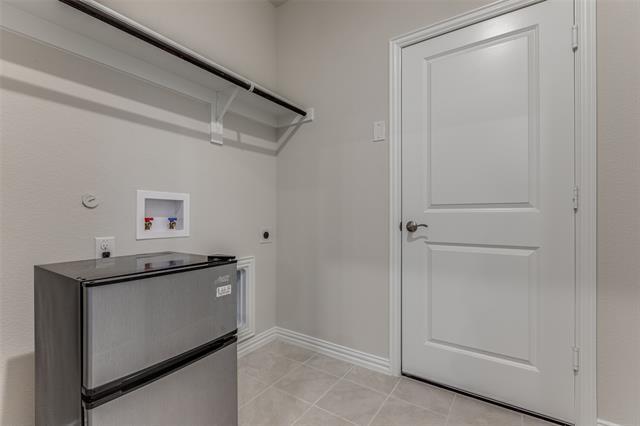 Building Photo - 5011 Bellhurst Dr