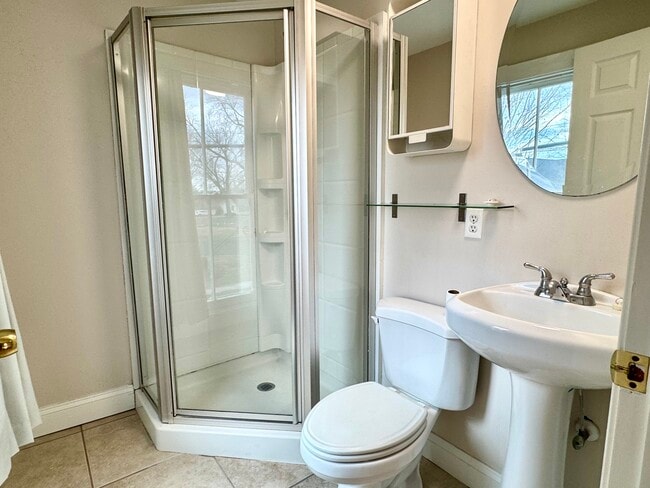 Building Photo - 625 Goldsborough St