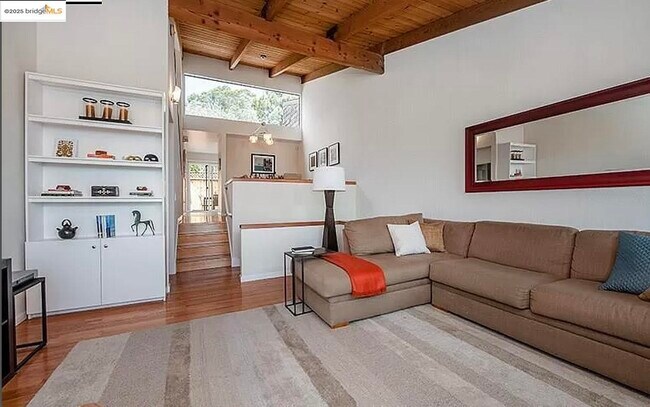 Building Photo - 57 Sereno Cir