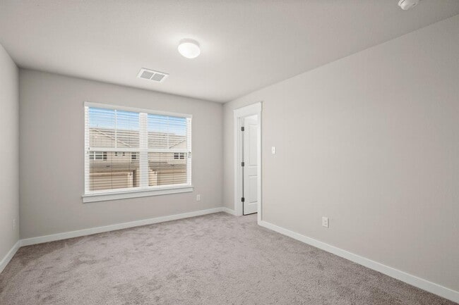Building Photo - 602 Caterpillar Ln