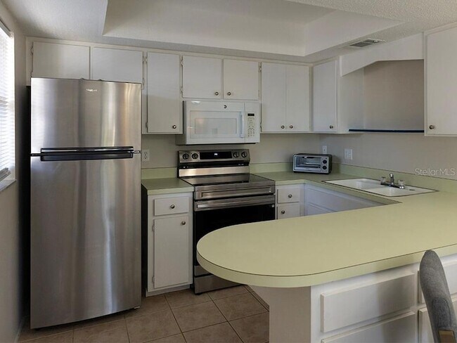 Building Photo - 400 Base Ave E Cmn