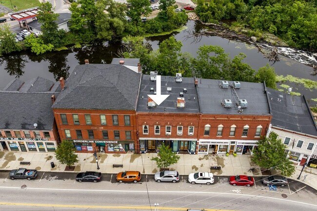 Building Photo - 32 Market St