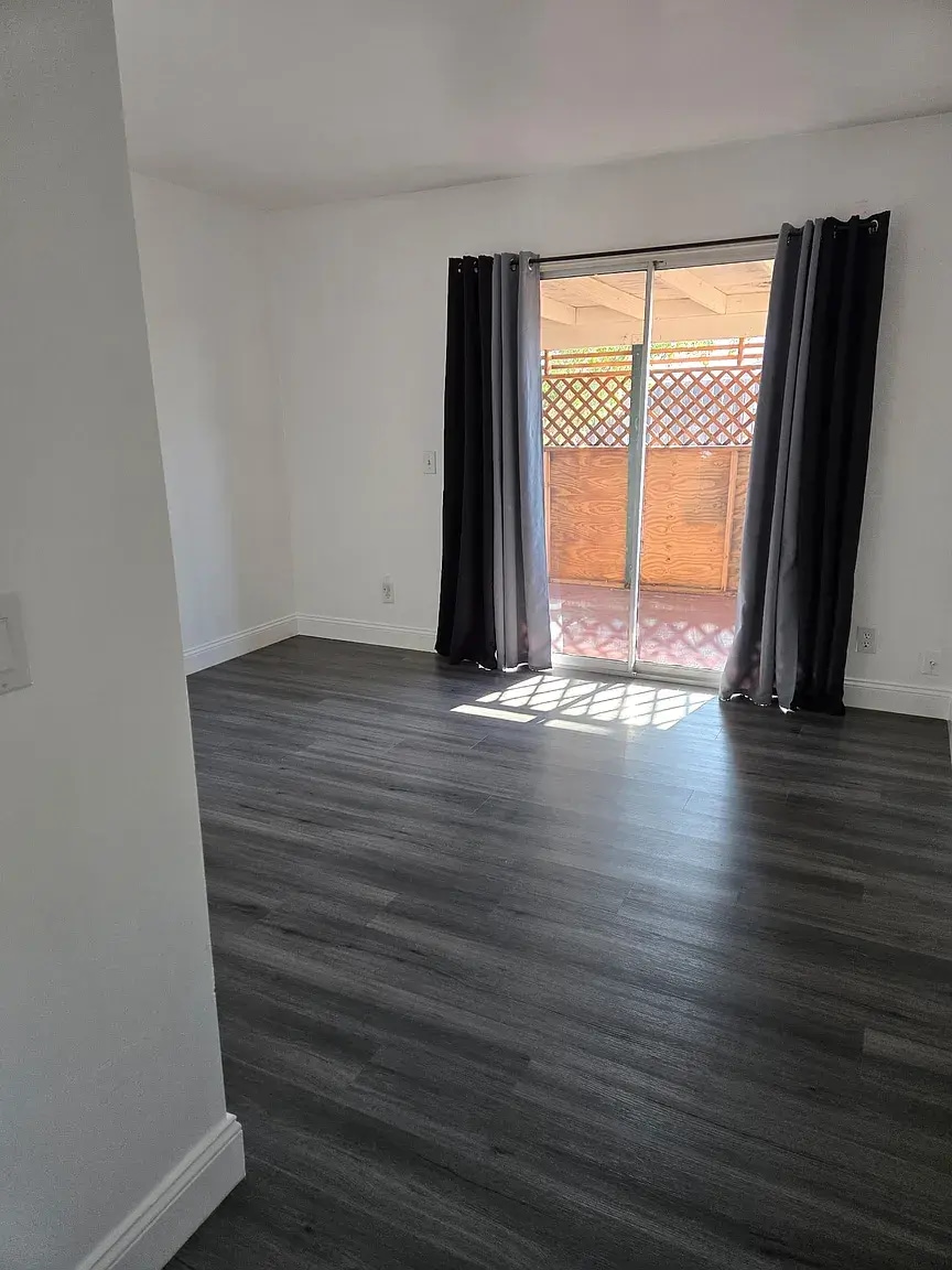 Building Photo - 573 San Rogelio St