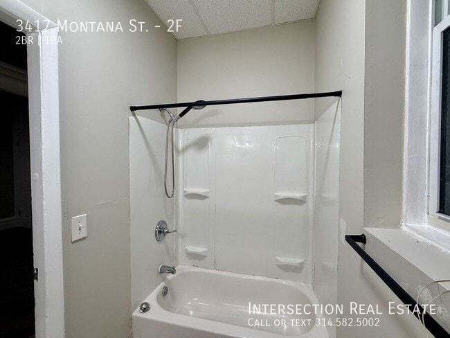 Building Photo - 3417 Montana St