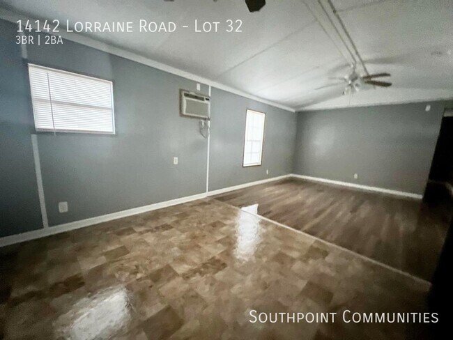 Building Photo - 14142 Lorraine Rd
