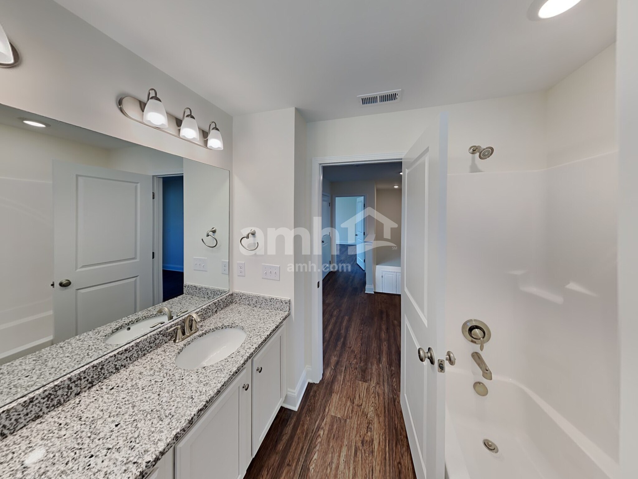 Building Photo - 1105 Amberly Wy