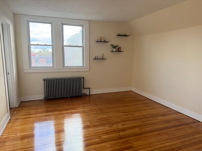 Building Photo - 39 Annawan St