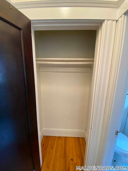 Building Photo - 349 Pleasant St