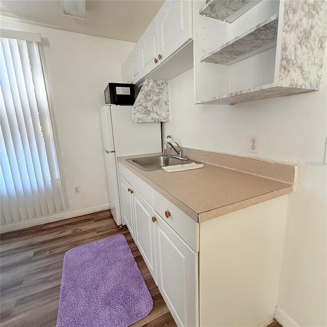 Building Photo - 801 Orchid Dr