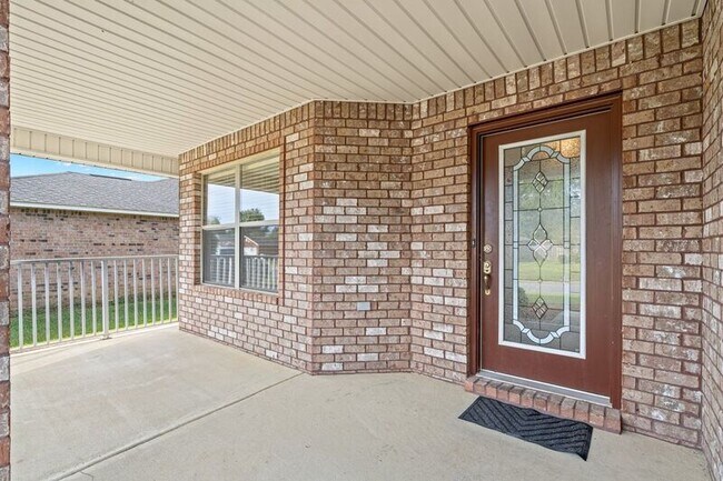 Building Photo - 4845 Makenna Cir