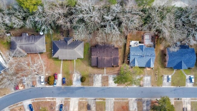 Building Photo - 245 Kimberly Way SW