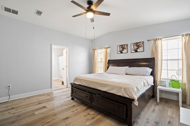 Building Photo - Single family for rent located in North Po...