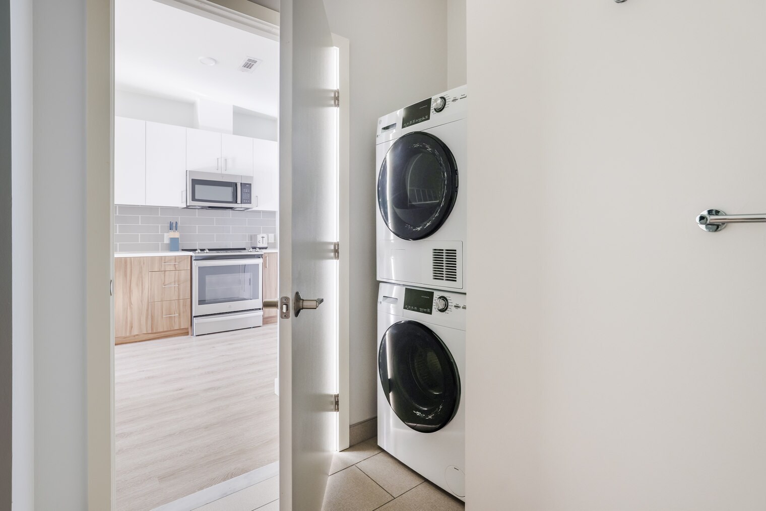 Building Photo - 485 Foley St