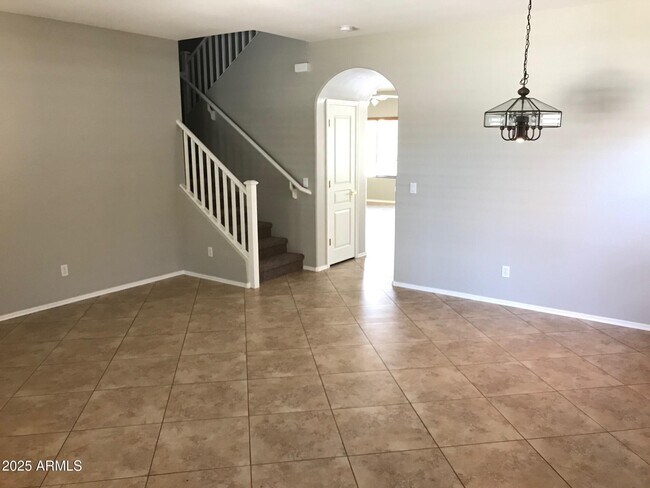 Building Photo - 3440 E Flower St