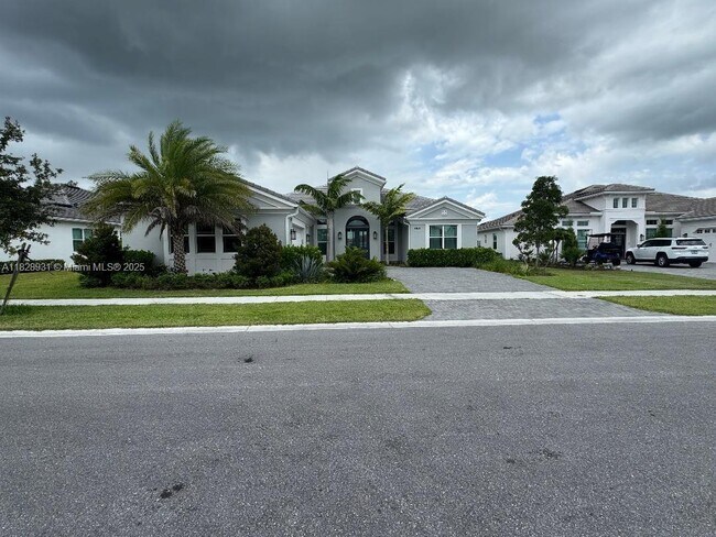 Building Photo - 4691 Estates Cir