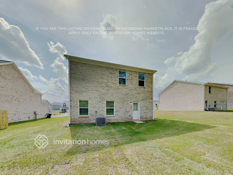 Building Photo - 112 Oliver Dr