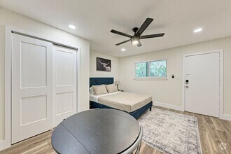 Building Photo - For Lease – Fully Furnished Studio Near UT