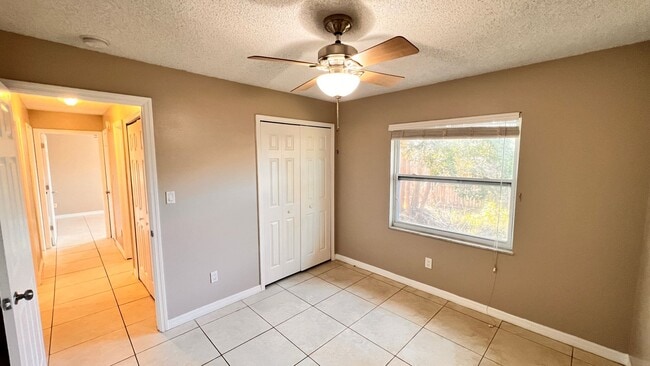 Building Photo - Beautiful 4 Bedroom 2 Bath Home!