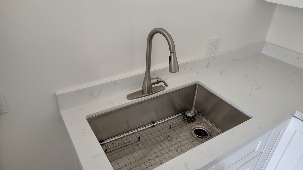 New Sink & Faucet - 920 N Hayworth Ave