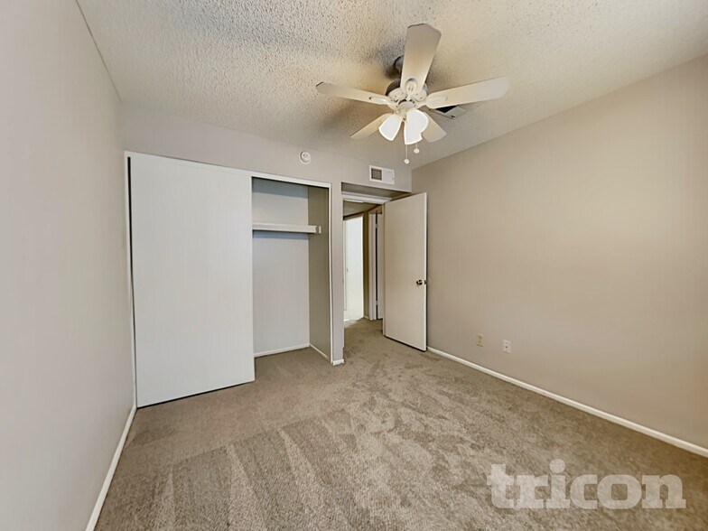 Building Photo - 7044 W Taylor St