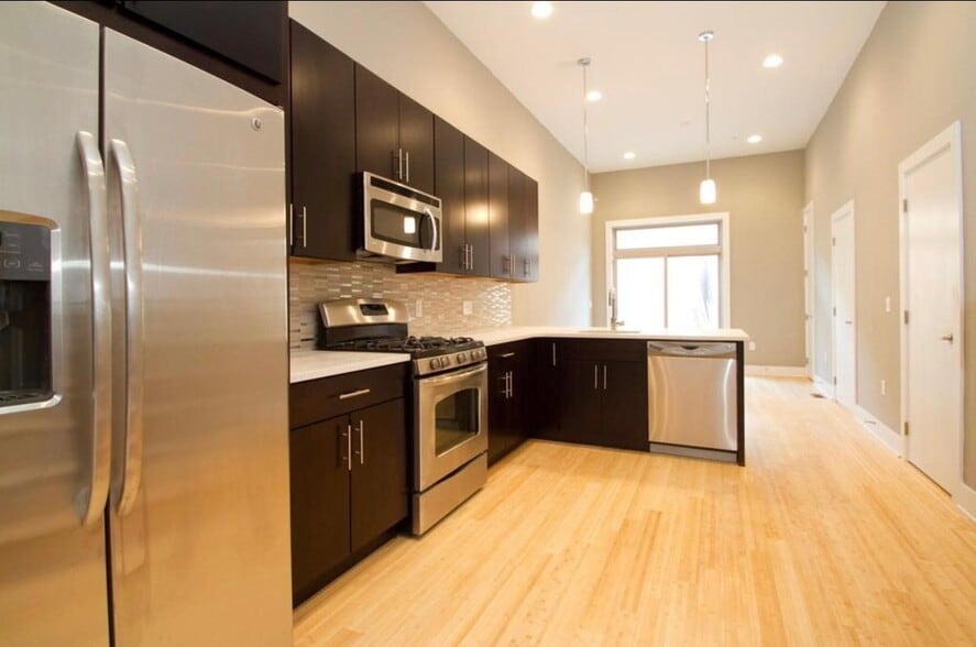 Kitchen (View from living room) - 919 N 5th St