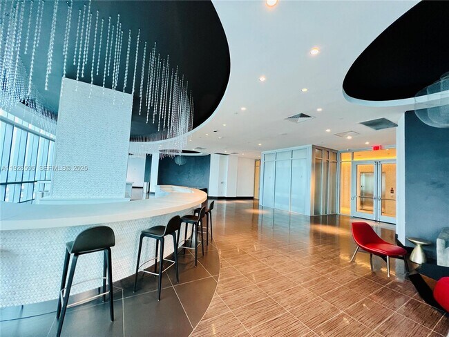 Building Photo - 851 NE 1st Ave