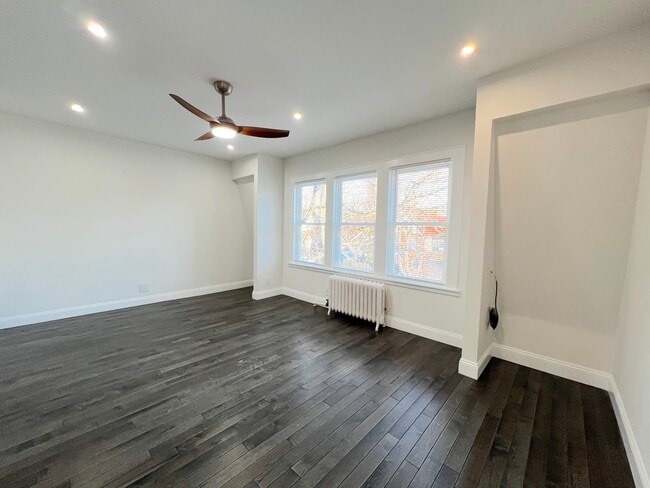 Building Photo - 101-13 Ascan Ave