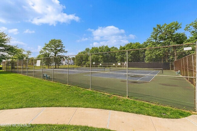 Building Photo - 280 Fairfield Pl