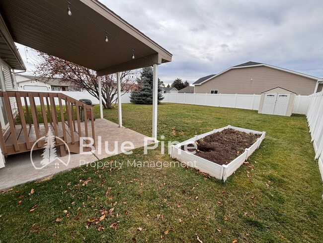 Building Photo - 1228 Oakmeadow Cir