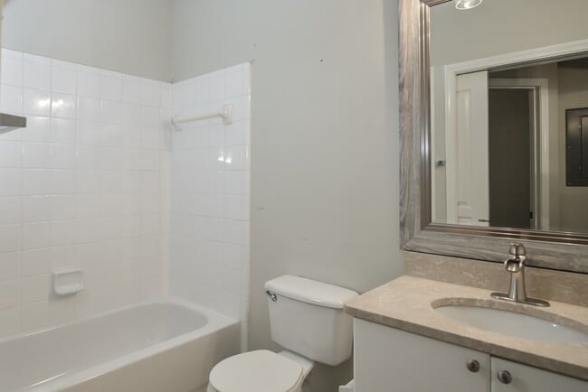 Building Photo - Brookhaven Condo