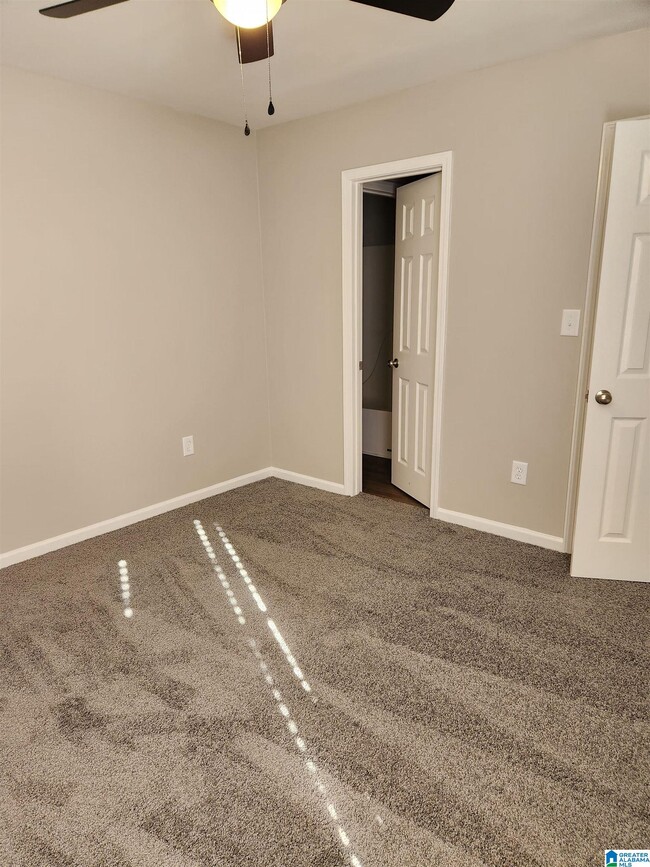 Building Photo - 140 Rocky Ridge Dr
