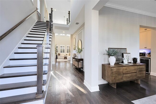 Building Photo - 9374 Reymont Street