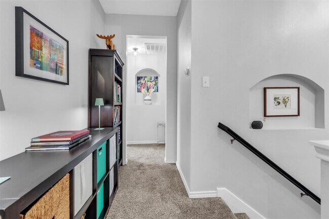 Building Photo - 2844 Mission Tejas Dr