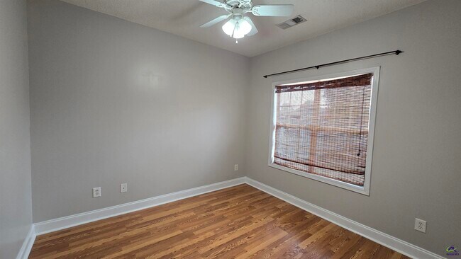 Building Photo - 104 Wetherby Ct