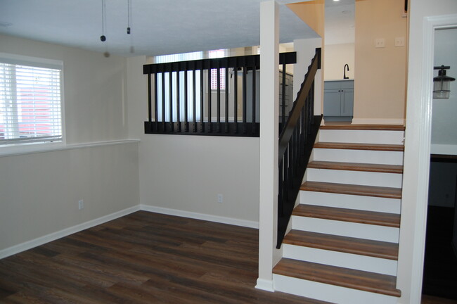 Family room - 3075 Chartwell Ct