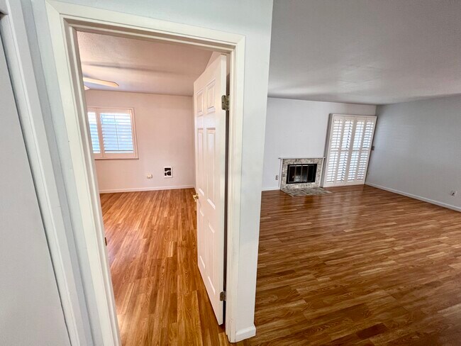 Building Photo - 1538 Alma Ter