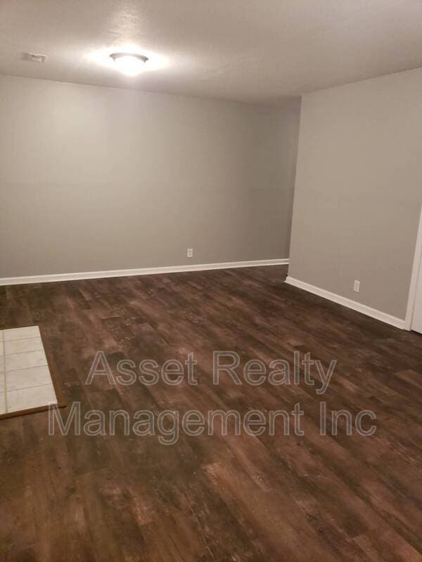 Building Photo - 9157 Cedarpark Ln NW